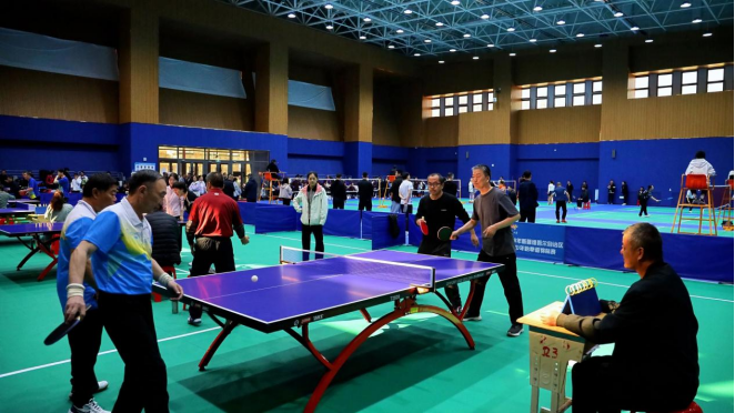 他抱以更高 他抱以更高