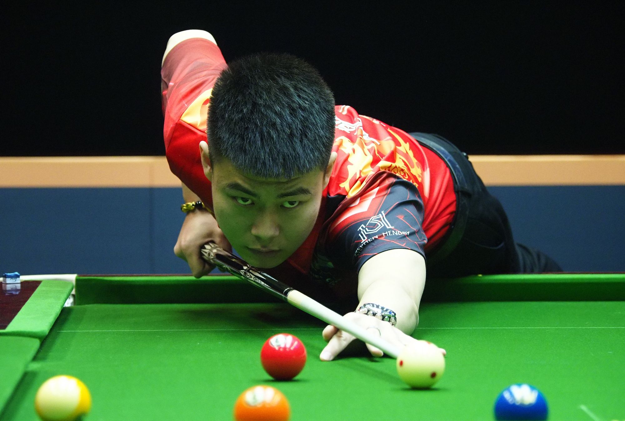 迷兴奋不已 迷兴奋不已