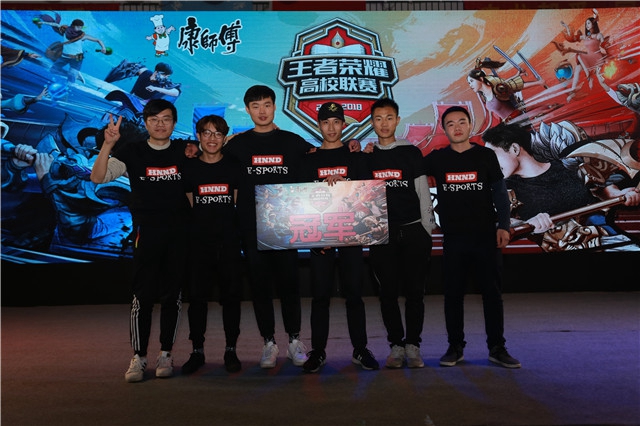 演牵制与助 演牵制与助